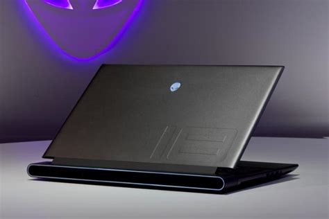 Ces 2023 Alienware M18 Gaming Laptop Arrives With A Big 18 Inch