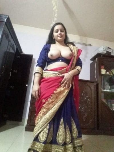 XXX Bangla Desi Cute Wife Kaniz Fatema Take Selfie For Hubby 241268215