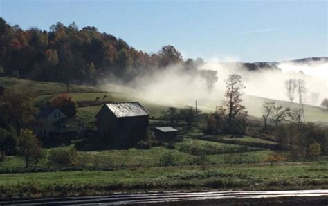 Choose a secluded cabin rental in niagara falls and breathe in the fresh air, or perhaps a rustic cabin by the water is the dream. Pin by pjuergy on Vermont | Vermont, House styles, Natural ...