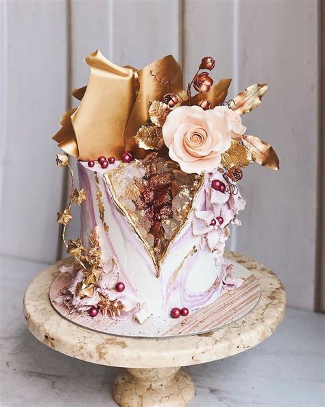 Duchess Cakes And Bakes в Instagram Fondant Drapes And Bubbles Are My