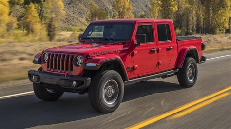 The 2019 Jeep Gladiator Is An Absolute Beast Of A Truck