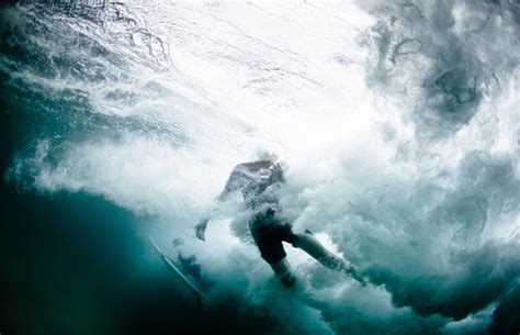 Photographer Captures Amazing Underwater Images Of Waves Breaking