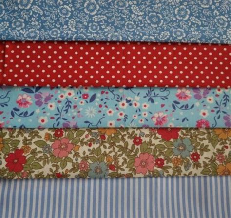 100 Cotton Fabric Bundles Fat Quarters Squares Craft Sewing Floral