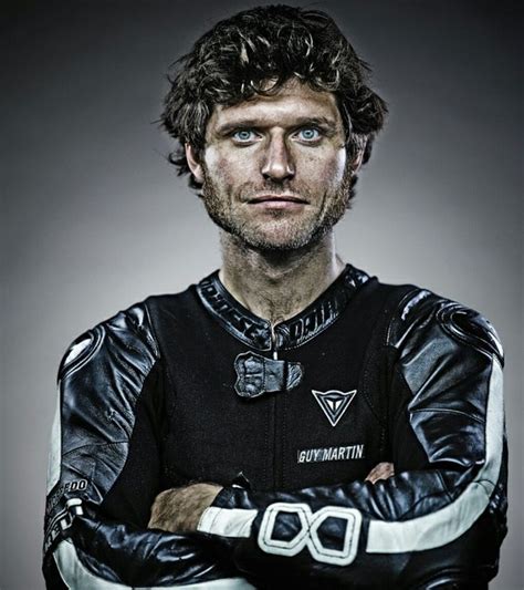 Pin By Quique Maqueda On Bike Legends Guy Martin Guys Sport Portraits