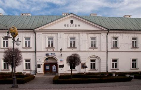 Jak spędzić wolny czas i co warto zobaczyć w rzeszów. Muzeum Okręgowe - Muzeum - Rzeszów - Atrakcje.pl