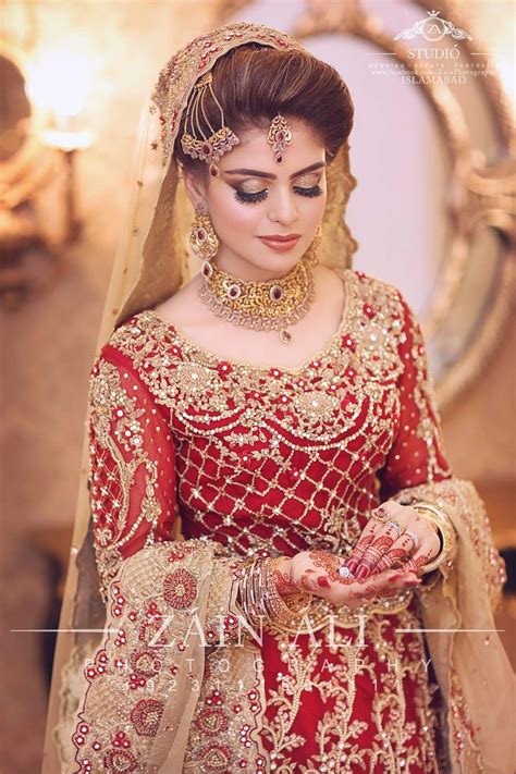 pin by h i on barat brides pakistani bride fashion pakistani bridal dresses