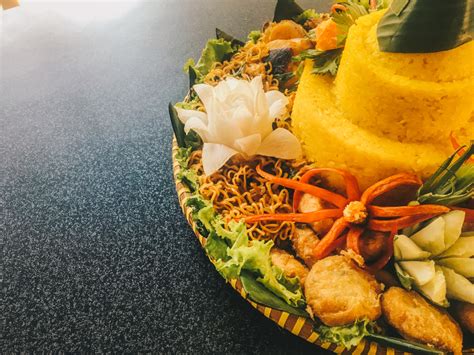 Cara Menghias Tumpeng Yang Bagus Cek Infonya Disini