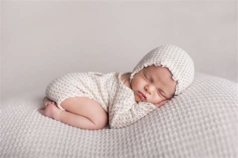 1 Month Baby Photoshoot Ideas Baby Viewer