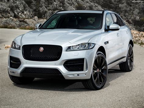 Maybe you would like to learn more about one of these? Jaguar F-Pace (2017) - picture 1 of 255