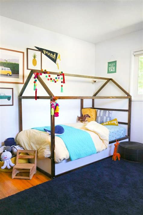 Das ikea kura hausbett ist fertig gebaut und fertig geschmückt. IKEA Kura Bett Haus herrlicher Look | Bett kinderzimmer ...