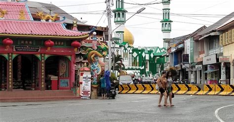 Jejak Kerukunan Umat Beragama Di Singkawang Masjid Raya Dan Vihara Tri