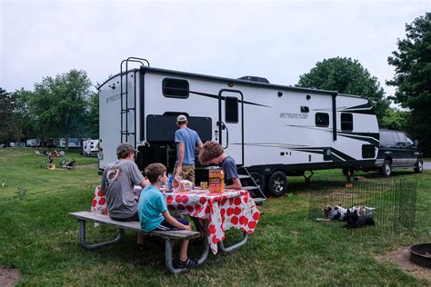 Four Mile Creek State Park near Niagara Falls: Campground Review - Boxy