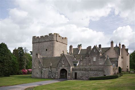 Drum Castle Scotland Castles Scottish Castles Castles In Scotland