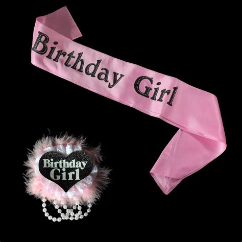2018 Light Pink Ribbon Birthday Girl Printing With Stones Heart Lace Feather Badge Matched