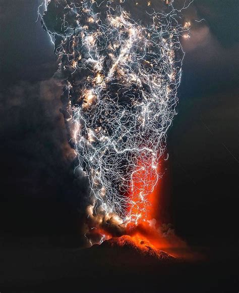 Canon Photography A Stunning Capture Of Volcanic Lightning The ‘dirty
