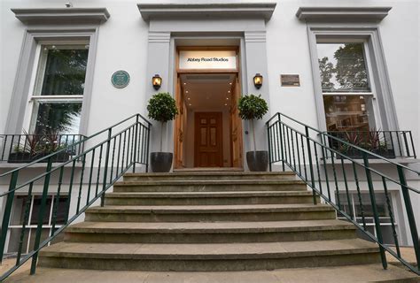 Vacheron Constantin signs with Abbey Road Studios – FHH Journal