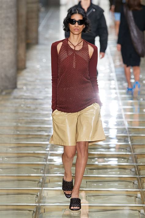 Aug 04, 2020 · the best short hairstyle ideas straight from the runway. Shorts Are a Huge Trend for Spring 2020—But You Won't See ...