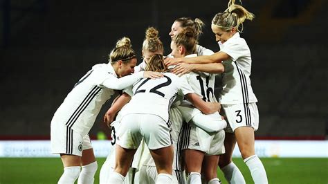 Weltrangliste Dfb Frauen Zweiter Dfb Deutscher Fußball Bund Ev