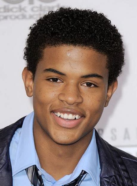 Degrade americain coiffure homme coiffure homme black et. Coupe de cheveux homme afro américain