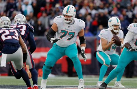 Report Numerous Miami Dolphins Offensive Lineman Have Been Meeting Up