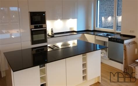Die kreisstadt berghein liegt mit ihren rund 60.000 einwohner an der erft. Bergheim Nero Assoluto India Granit Arbeitsplatten und ...