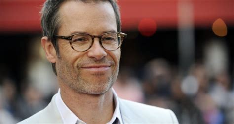 Pearce began his stint on november 3 last year ahead of another flight to melbourne before filming started for the abc drama. Bloodshot: Guy Pearce sostituirà Michael Sheen ...