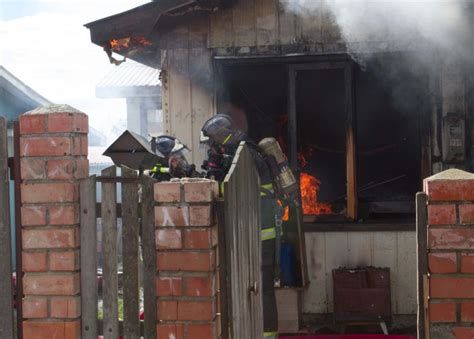 Ingeniero de armas, magíster en ciencias navales y reseñas biográficas parlamentarias. Incendio arrasa con vivienda afortunadamente solo deja ...