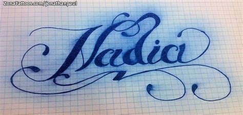 Usar las letras como el tema de un tatuaje es una opción popular, pero también es una opción en donde nos en el círculo rojo hay un espacio donde se puede introducir el texto que quieres tatuar para ver cómo se ve en el tipo de letra elegido. Diseño de Nadia, Letras, Nombres - ZonaTattoos.com | Tatuajes de nombres, Nombres, Disenos de unas