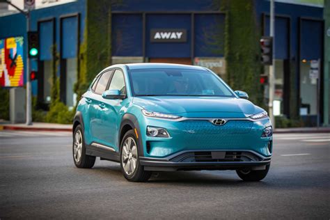 Keep clicking or scrolling for more images of the updated 2022 hyundai kona electric. Hyundai Kona Electric explodes in Montreal garage