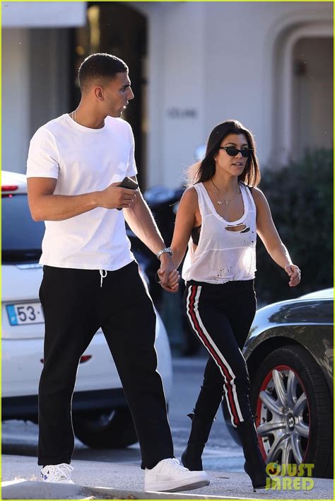 Kourtney kardashian is not dating her ex younes bendjima, okay? Kourtney Kardashian & Boyfriend Younes Bendjima Hold Hands in St. Tropez!: Photo 3922912 ...