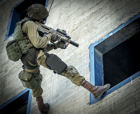 Iwi Introduces 300 Blk Version Of X95 Assault Rifle The Firearm