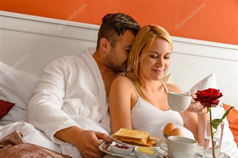 Snuggling Couple Romantic Morning Bed Drinking Coffee — Stock Photo