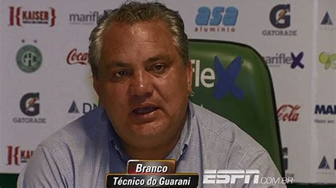 Procure 50,970 fotos e imagens sobre jogador de futebol disponíveis ou inicie uma nova pesquisa para explorar mais. Técnico do Guarani, ex-jogador Branco reconhece mau ...