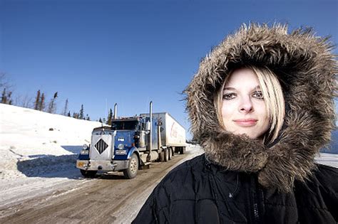 Lisa Kelly Cuts Pretty Figure On Ice Road Truckers Ny Daily News