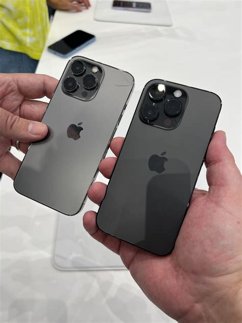 Review Of Apples Iphone 14 And Iphone 14 Pro Theyre Leaning Into It