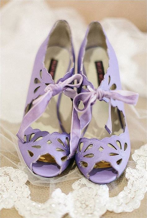 I tacchi alti sono diventati un segno di stile e di identità per la donna moderna. Le più belle scarpe da sposa in stile vintage - Matrimonio ...