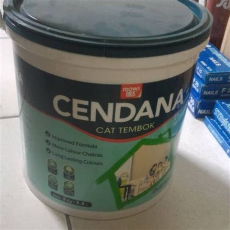 Sedikit tips, jangan pernah ragu untuk menggunakan cat mowilex weathercoat karena cat ini memiliki daya tahan yang lebih sehingga warna dinding rumah kalian. Jual Cat Tembok Mowilex Cendana Warna (5 Kg) - Jakarta ...