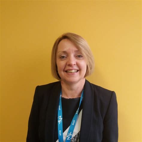 Gillian Hall Projects And Apprenticeships Recruiter Arriva Uk Bus