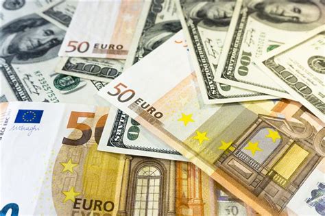 Euro Slips As Germany Enters Recession Dollar Hits 2 Month Peak The