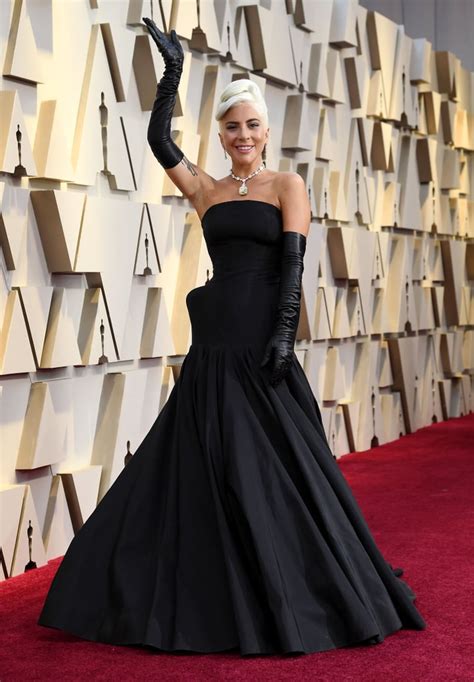 Blackkklansman helmer spike lee, a nominee for directing, hit the carpet with his wife, tonya lewis lee, in a purple suit, as a tribute to prince. Oscars Red Carpet Dresses 2019 | POPSUGAR Fashion UK Photo 8
