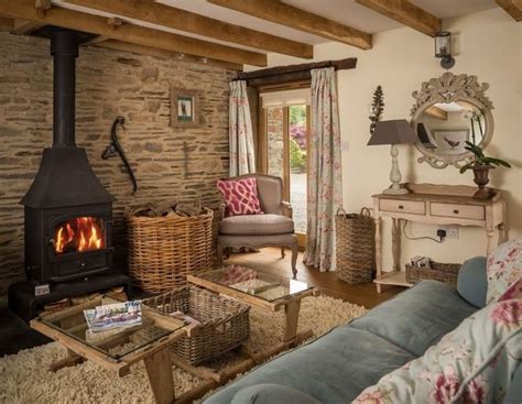 Small Cabin Interiors For Simple Design Home Decor Ideas