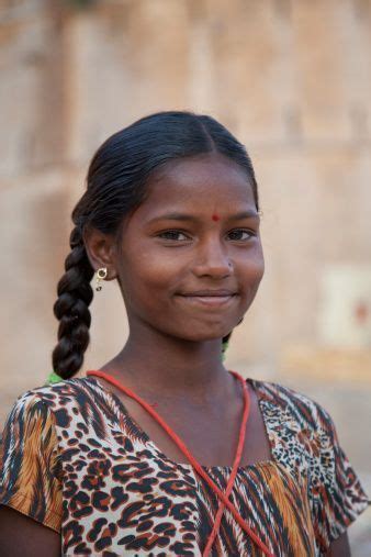 Pin By Milo On Faces Dravidian People Beautiful Girl Face Black