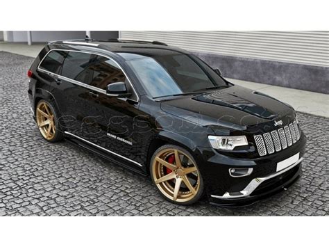 Its aggressive styling was enough to turn some heads among the cacophony of cool cars, while its fairly the low body kit continues all the way around the suv, while the led tail lamps are surrounded by black to give them a floating appearance. Jeep Grand Cherokee WK2 Summit Facelift (2014 -) Custom ...