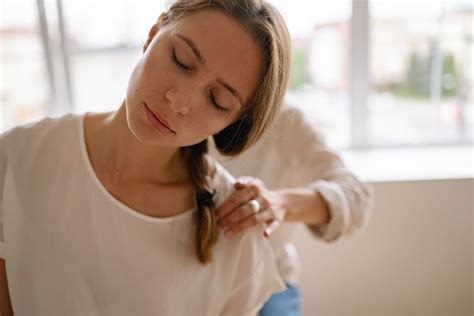 What Do Massage Therapist Wear Homey Gears