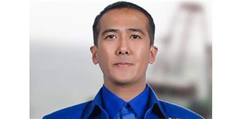 Dalam video ini, refly harun membahas soal kengototan harun masiku untuk dilantik sebagai anggota dpr, padahal suaranya cuma terbanyak nomor enam. KPK Serius Kejar Harun Masiku, Ini Buktinya - Jernih.co