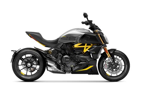 Ducati Motorcycles New Ducati Bike Models And Prices 2021 22 Seastar
