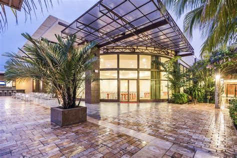 Modern, fresh and friendly, holiday inn ® hotels & resorts are known and loved around the world. Booking.com: Holiday Inn Convention Center , Managua ...