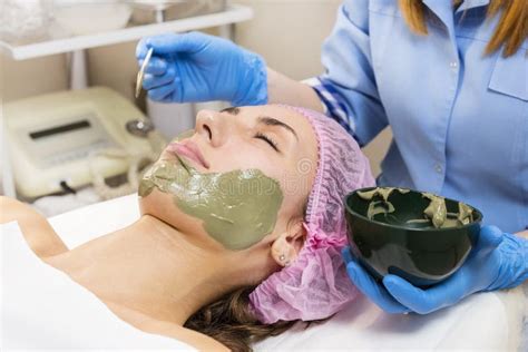 Process Cosmetic Mask Of Massage And Facials Stock Image Image Of Cure Healing 94164025