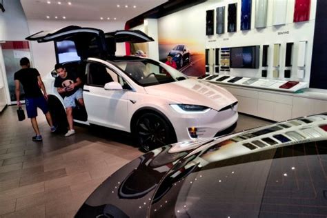 Tesla Recalls 15000 Older Model X Suvs Daily News