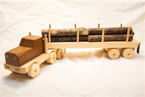 Wood Toy Log Truck Etsy Wood Toys Wooden Toys Handmade Wooden Toys
